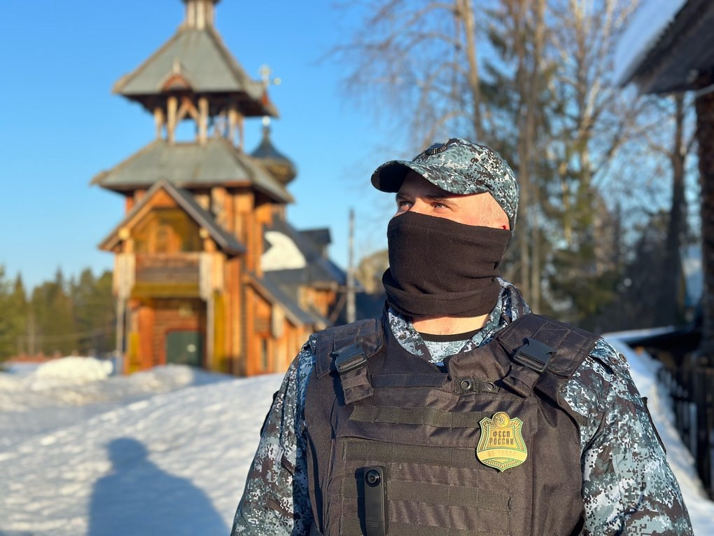 Судебные приставы Удмуртии по решению суда изъяли свыше 100 старинных икон и предметов религиозного назначения, сообщает пресс-служба УФССП России по республике Судебные приставы Удмуртии по решению суда изъяли свыше 100 старинных икон и предметов религиозного назначения, сообщает пресс-служба УФССП России по республике