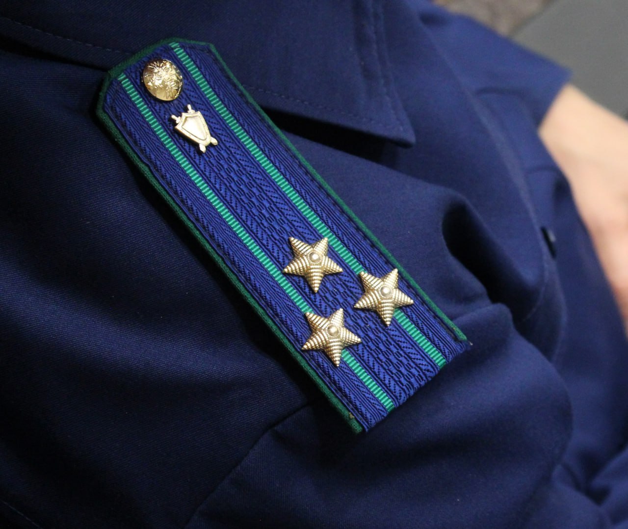 По иску прокурора Индустриального района города Ижевска в пользу 73-летней местной жительницы взыскана компенсация морального вреда в размере 400 тысяч рублей