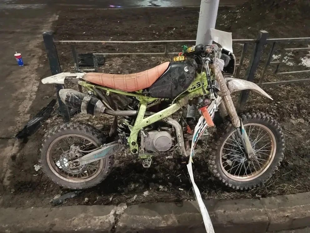 14-летний подросток на питбайке и его 15-летний пассажир получили травмы в столкновении с автомобилем в Ижевске 14-летний подросток на питбайке и его 15-летний пассажир получили травмы в столкновении с автомобилем в Ижевске