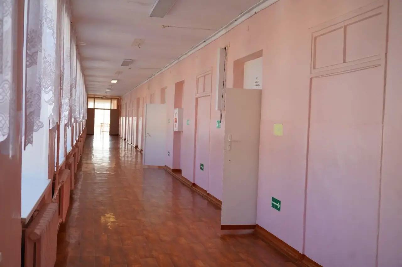 Во время прямого эфира на ТК «Моя Удмуртия» Глава Ижевска Дмитрий Чистяков анонсировал предстоящее обновление двух ижевских школ Во время прямого эфира на ТК «Моя Удмуртия» Глава Ижевска Дмитрий Чистяков анонсировал предстоящее обновление двух ижевских школ