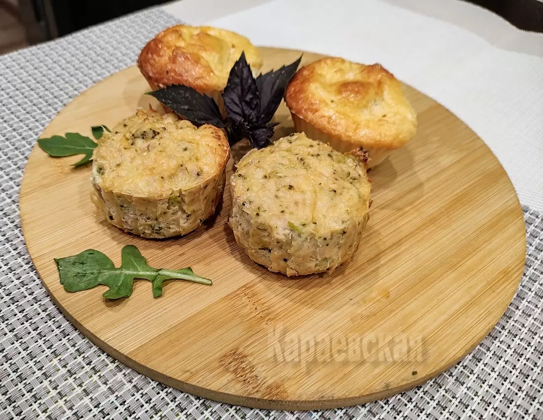 Кулинарный эксперимент: кето-маффины с курицей и брокколи в двух вариациях