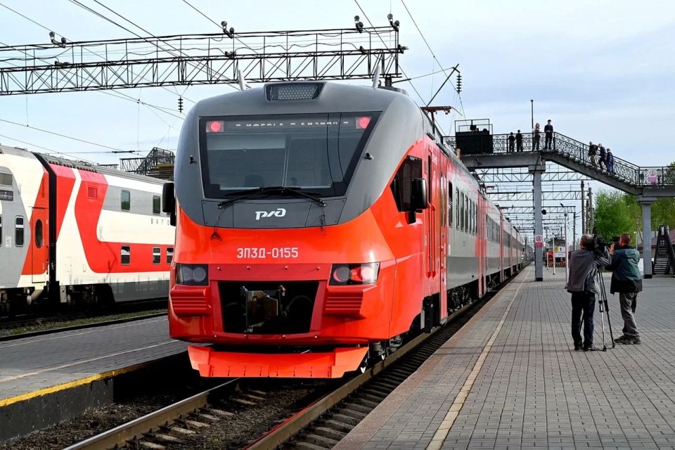 Жители Ижевска могут выбрать название для нового электропоезда Ижевск-Казань