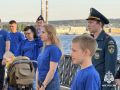 Сотрудники МЧС России и волонтёры Национального центра в Удмуртии приняли участие в акции «Свеча памяти»