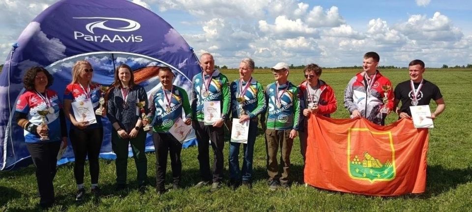 Спортсмены из Удмуртии выиграли чемпионат ЦФО по спорту сверхлёгкой авиации, завоевав золото и серебро в личном зачете