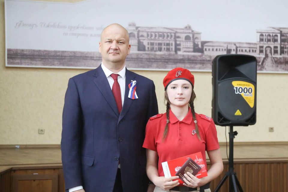 Праздничные мероприятия Дня города продолжились в здании муниципалитета Праздничные мероприятия Дня города продолжились в здании муниципалитета