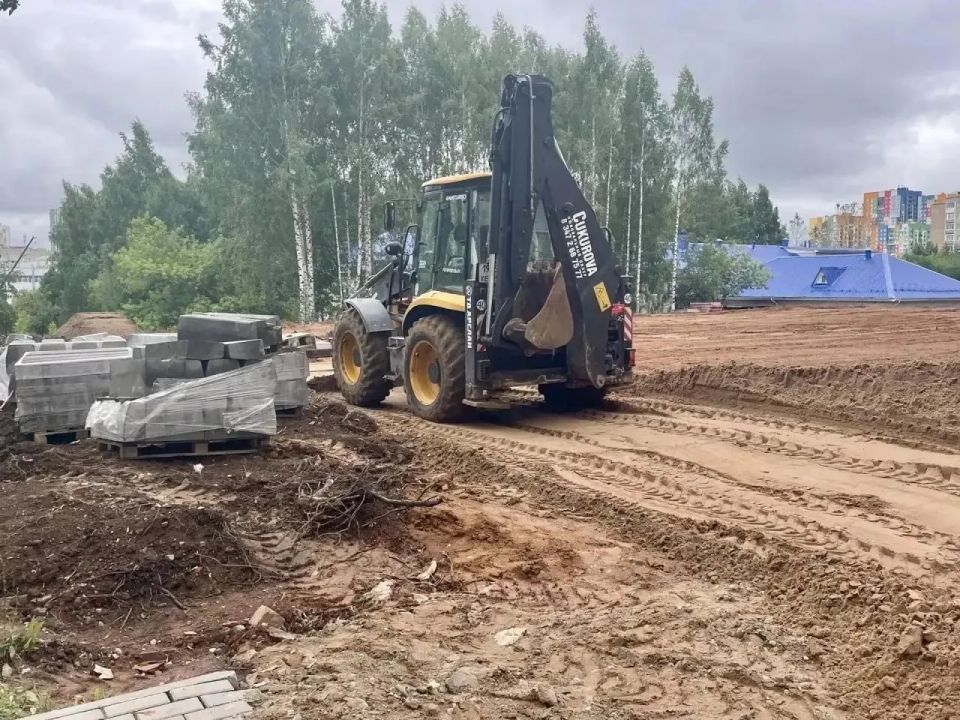В Ижевске начали готовить территорию под новое приемное отделение в ГКБ №6 В Ижевске начали готовить территорию под новое приемное отделение в ГКБ №6