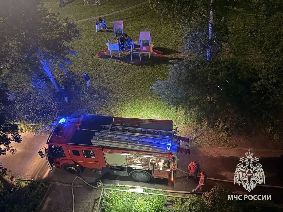 В Ижевске две квартиры чуть не сгорели из-за непотушенного окурка В Ижевске две квартиры чуть не сгорели из-за непотушенного окурка