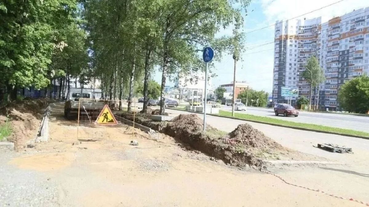 Глава региона поручил завершить ремонт на улице Удмуртской в Ижевске за неделю до 1 сентября