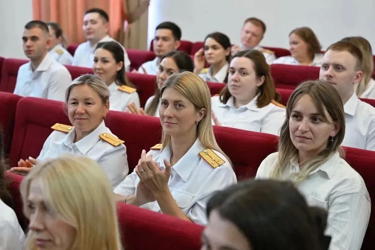 В следственном управлении состоялось торжественное мероприятие, посвященное Дню сотрудника органов следствия Российской Федерации В следственном управлении состоялось торжественное мероприятие, посвященное Дню сотрудника органов следствия Российской Федерации
