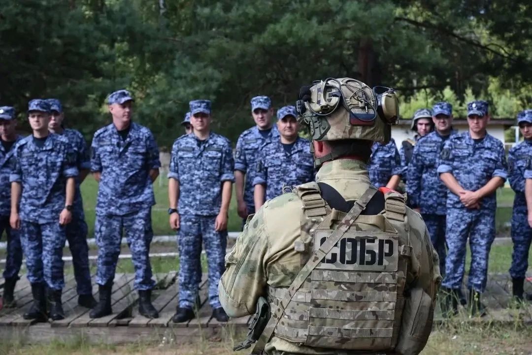 В Удмуртии прошел учебно-методический сбор с инструкторами профессиональной, служебной и физической подготовки Приволжского ордена Жукова округа Росгвардии В Удмуртии прошел учебно-методический сбор с инструкторами профессиональной, служебной и физической подготовки Приволжского ордена Жукова округа Росгвардии