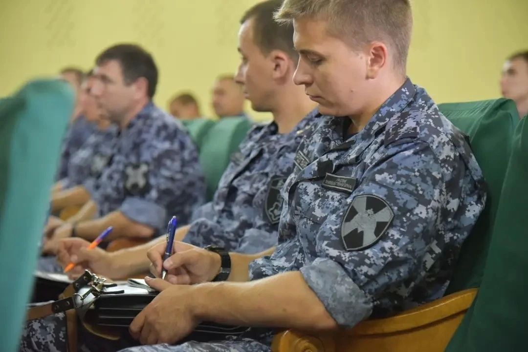 В Удмуртии прошел учебно-методический сбор с инструкторами профессиональной, служебной и физической подготовки Приволжского ордена Жукова округа Росгвардии В Удмуртии прошел учебно-методический сбор с инструкторами профессиональной, служебной и физической подготовки Приволжского ордена Жукова округа Росгвардии