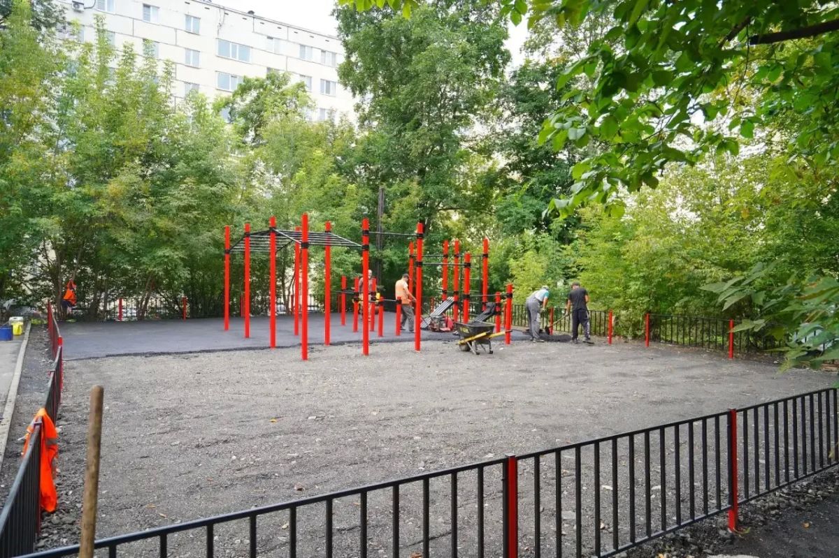 В Ижевске началось благоустройство карманного сквера на ул. Шумайлова В Ижевске началось благоустройство карманного сквера на ул. Шумайлова