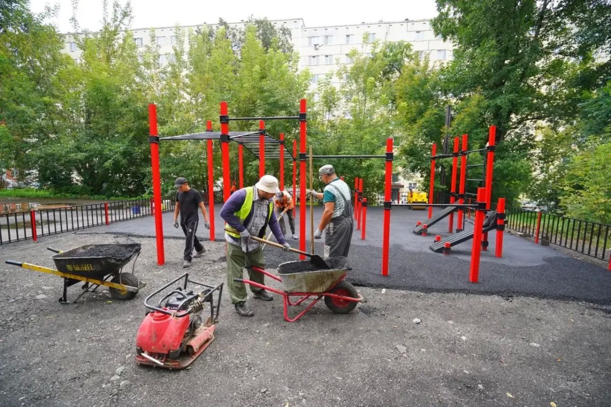 В Ижевске началось благоустройство карманного сквера на ул. Шумайлова В Ижевске началось благоустройство карманного сквера на ул. Шумайлова