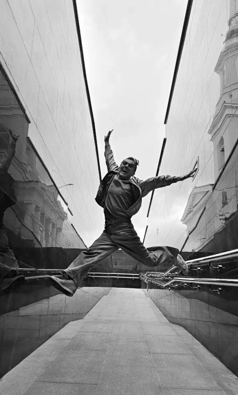 Все на фотосессию. Обновленная «подземка» на перекрестке Советская и Горького - место, где хочется ловить кадры Все на фотосессию. Обновленная «подземка» на перекрестке Советская и Горького - место, где хочется ловить кадры