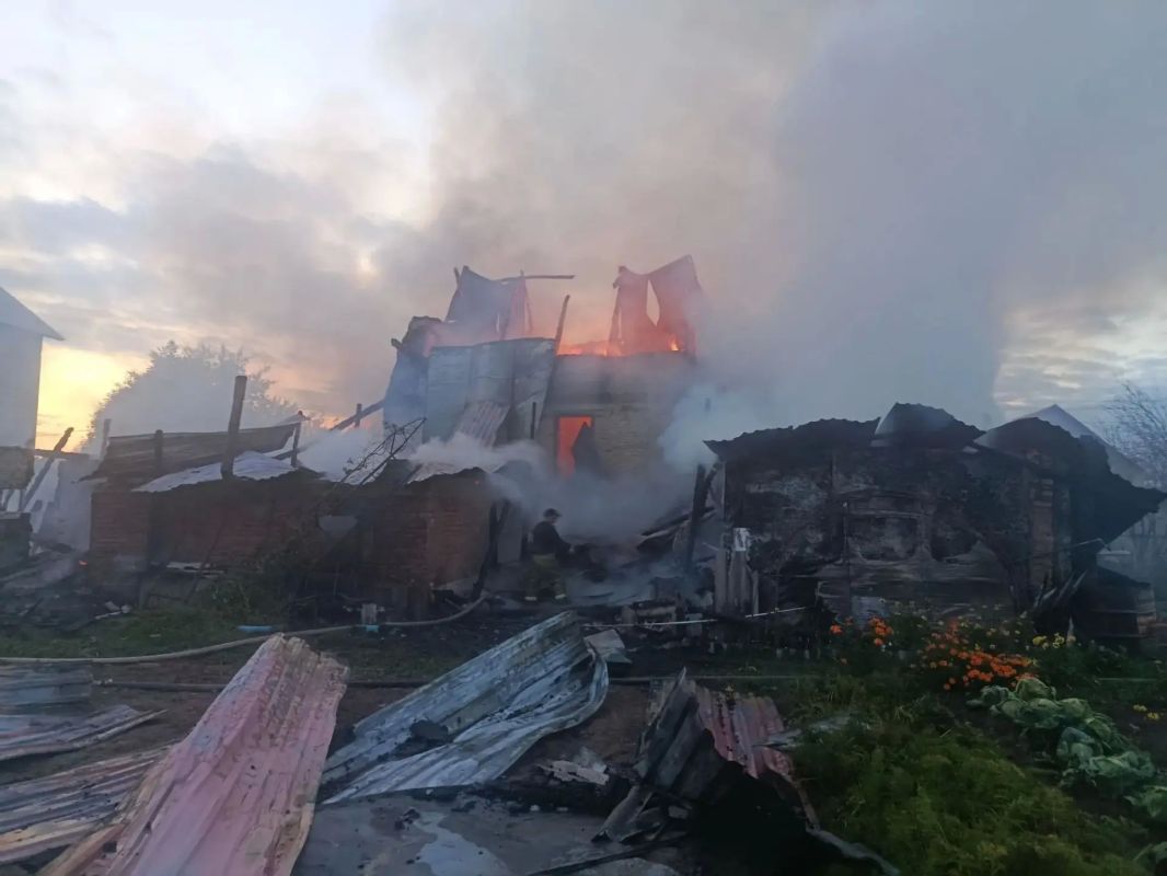 Мужчина погиб в пожаре в селе Сюмси Мужчина погиб в пожаре в селе Сюмси
