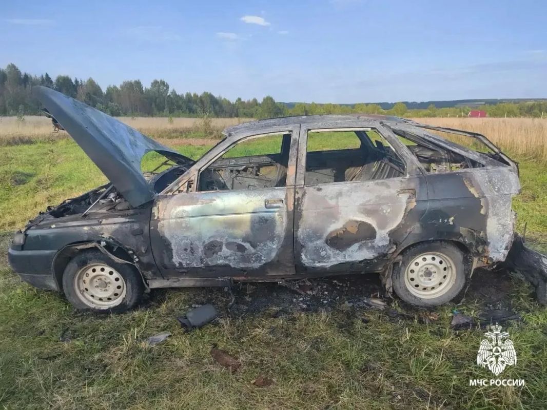 Еще один автомобиль сгорел из-за сварочных работ в Удмуртии Еще один автомобиль сгорел из-за сварочных работ в Удмуртии