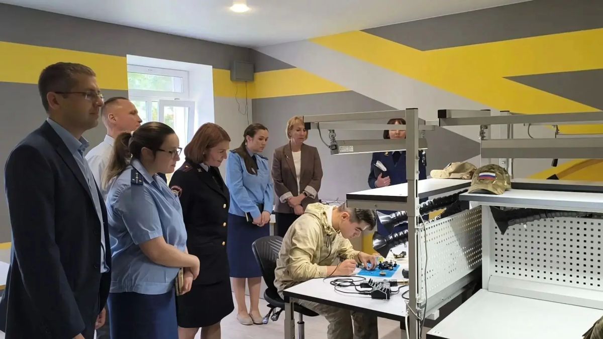 Работники прокуратуры Удмуртской Республики посетили специальное учебно-воспитательное учреждение закрытого типа Работники прокуратуры Удмуртской Республики посетили специальное учебно-воспитательное учреждение закрытого типа