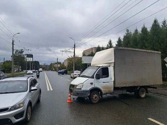 Женщина попала в больницу после ДТП с «Газелью» в Ижевске