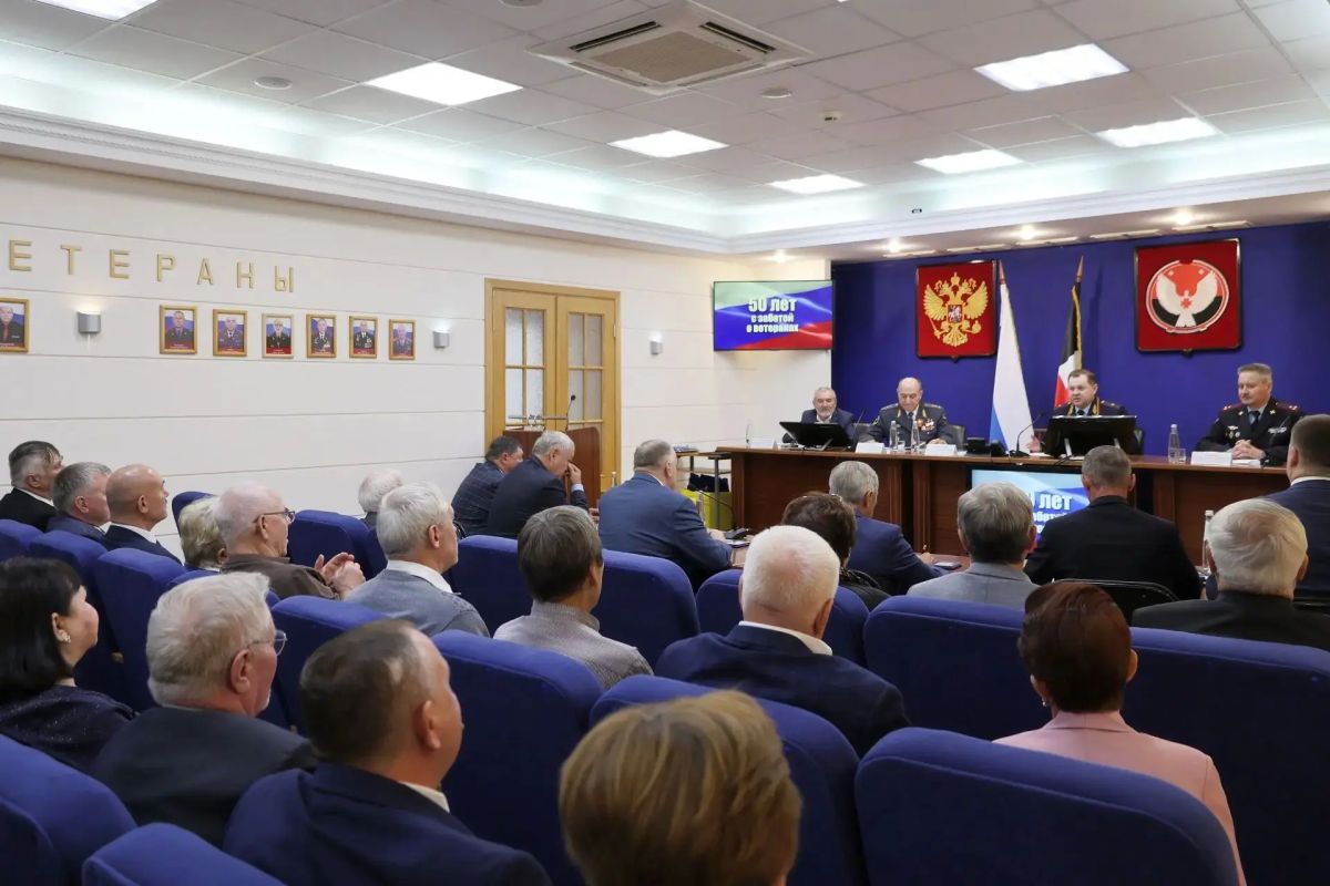 В Удмуртии состоялось совещание председателей ветеранских организаций ОВД по Приволжскому федеральному округу В Удмуртии состоялось совещание председателей ветеранских организаций ОВД по Приволжскому федеральному округу