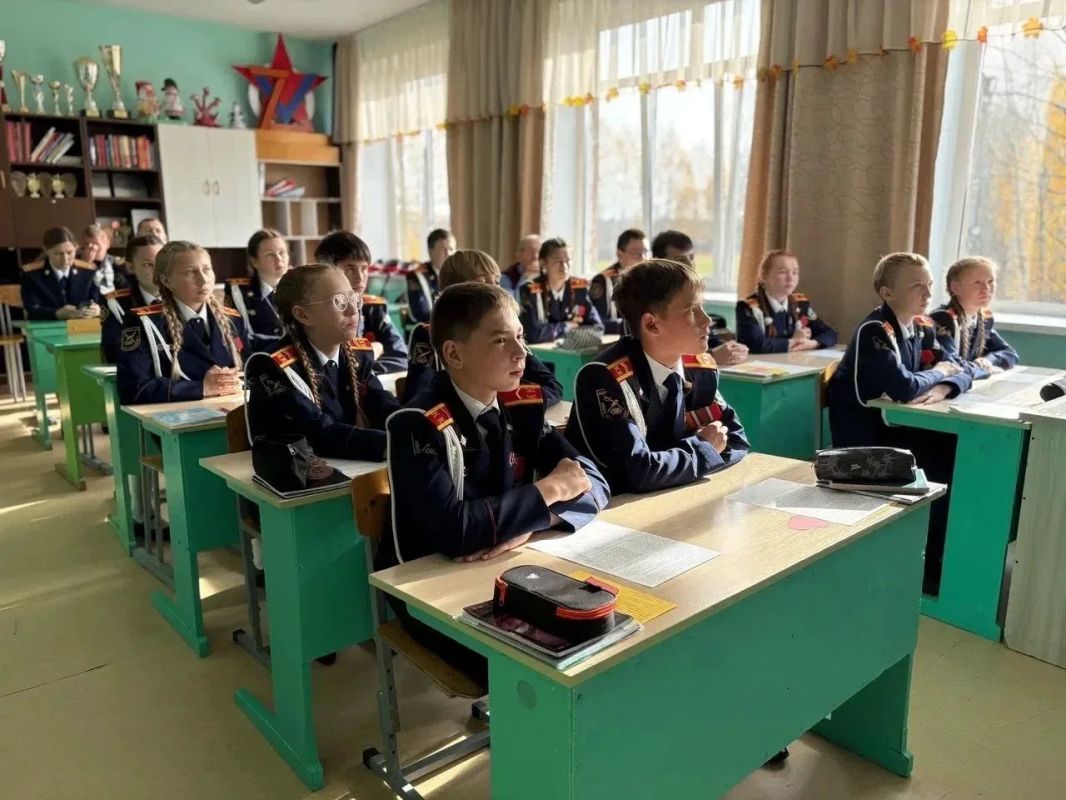 Сотрудники следственного управления СК России по Удмуртской Республике провели урок мужества в память об Андрее Касимове